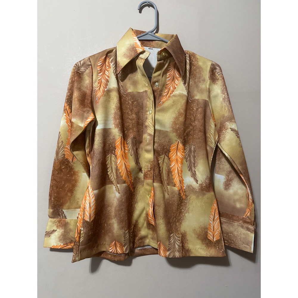 Vintage 70s Feather Print Button Up Shirt Women's Long Sleeve